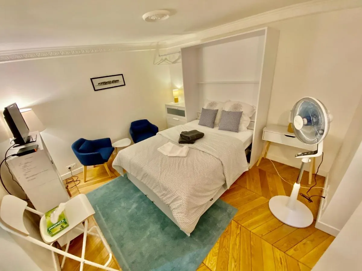 Montmartre, Studio Tres Bien Localise アパート *